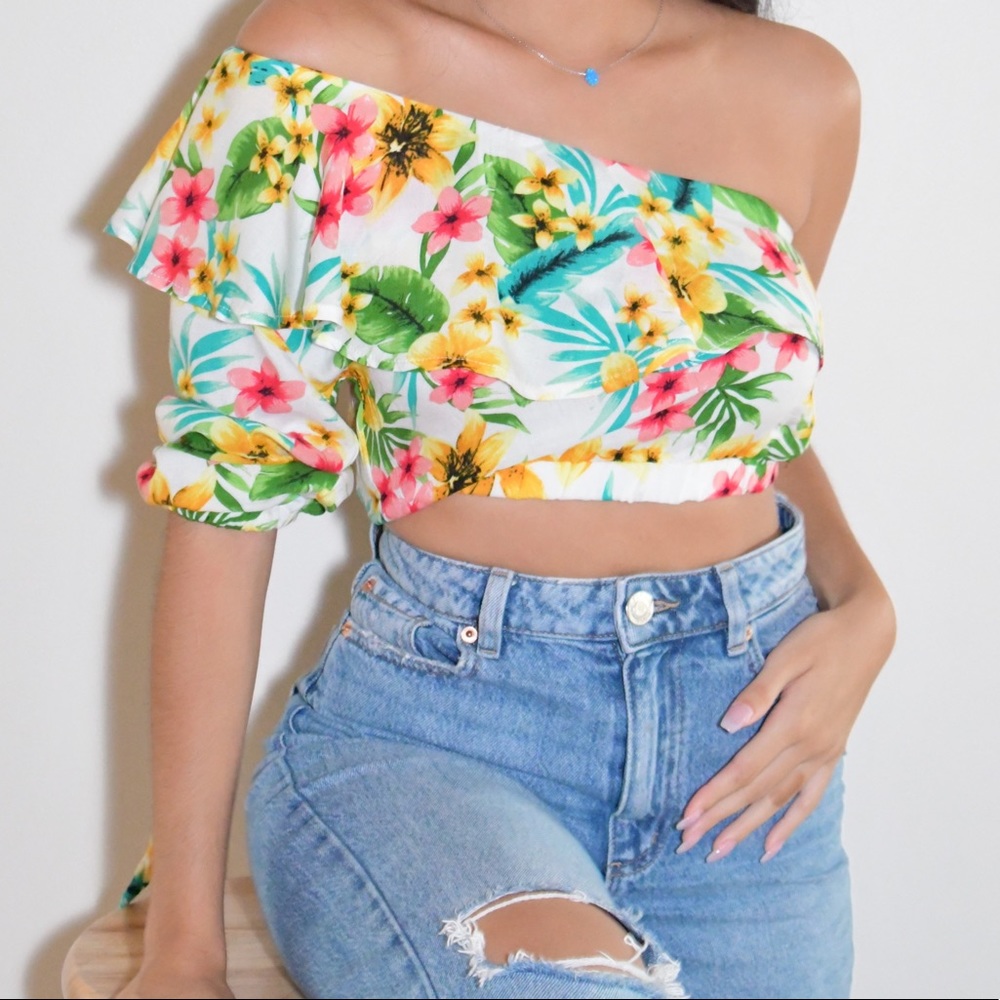 Floral Off the shoulder top